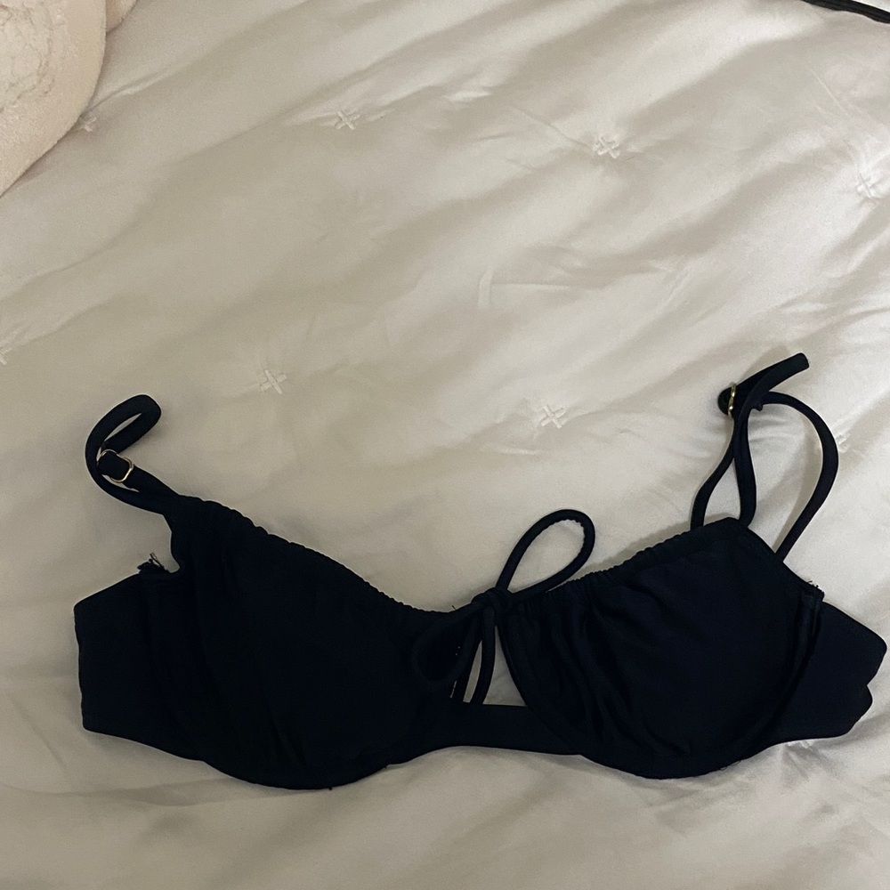 Elegant Black Women's Bikini top